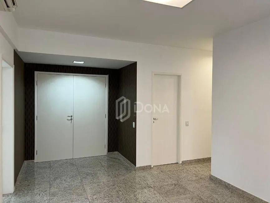 Sala Comercial à venda e para alugar, 130m2 em Cambuí, Campinas - SP - imagem 6 Foto 6 de Sala Comercial à venda e para alugar, 130m2 em Cambuí, Campinas - SP