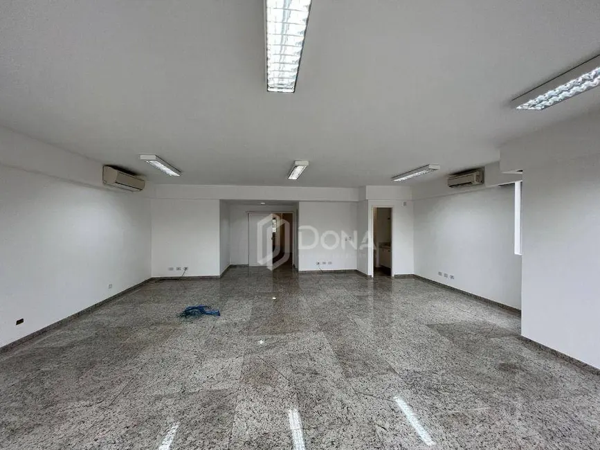 Sala Comercial à venda e para alugar, 130m2 em Cambuí, Campinas - SP - imagem 3 Foto 3 de Sala Comercial à venda e para alugar, 130m2 em Cambuí, Campinas - SP