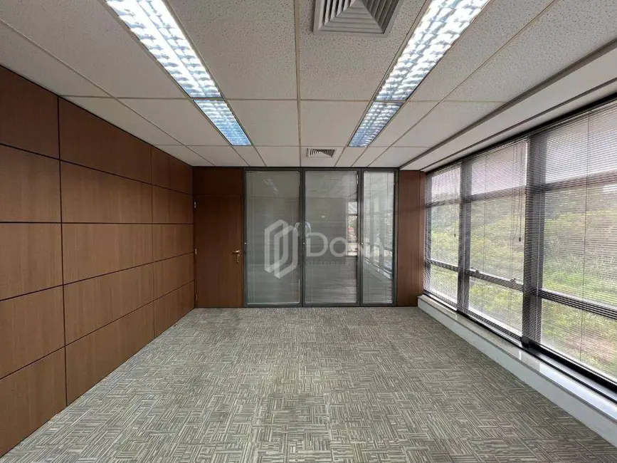 Foto 5 de Sala Comercial para alugar, 184m2 em Cambuí, Campinas - SP
