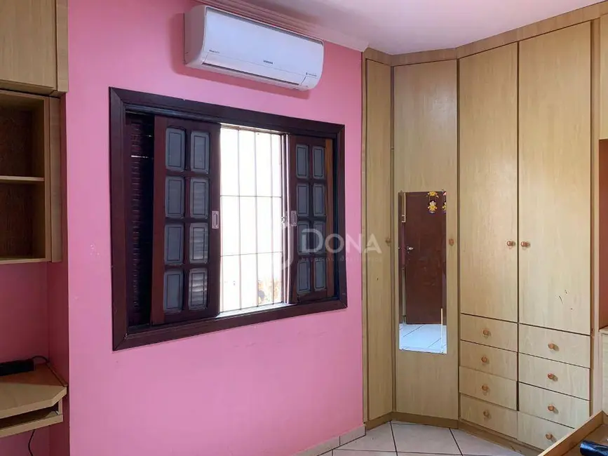 Foto 2 de Casa com 3 quartos para alugar, 280m2 em Parque das Flores, Campinas - SP