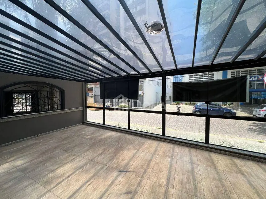 Casa para alugar, 450m2 em Cambuí, Campinas - SP - imagem 3 Foto 3 de Casa para alugar, 450m2 em Cambuí, Campinas - SP