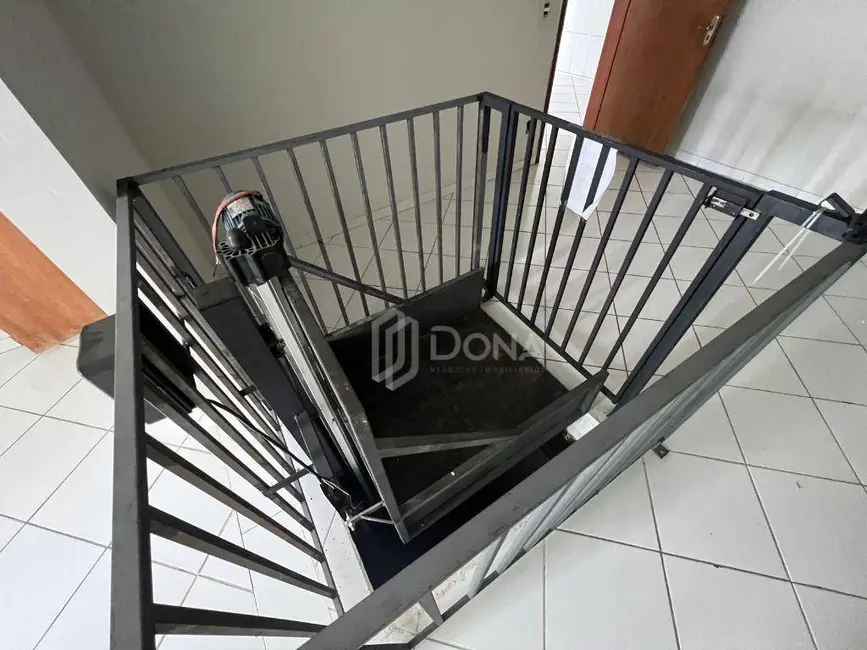 Foto 18 de Casa para alugar, 450m2 em Cambuí, Campinas - SP