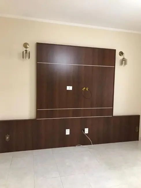 Casa com 3 quartos à venda, 250m2 em Jardim Santa Genebra, Campinas - SP - imagem 3 Foto 3 de Casa com 3 quartos à venda, 250m2 em Jardim Santa Genebra, Campinas - SP