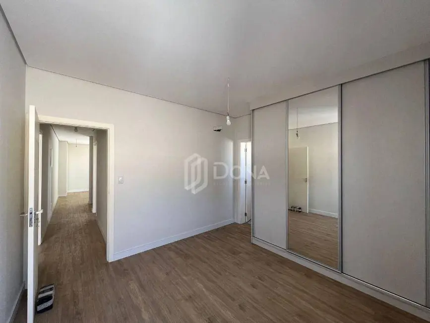 Foto 4 de Casa de Condomínio com 4 quartos à venda, 360m2 em Swiss Park, Campinas - SP
