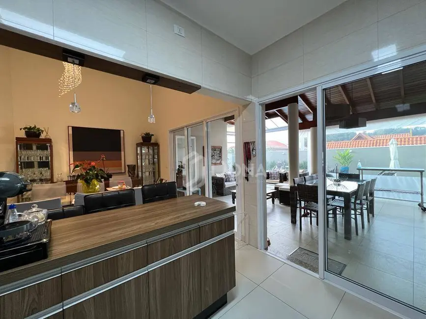 Foto 6 de Casa de Condomínio com 3 quartos à venda, 460m2 em Condomínio Residencial Terras do Caribe, Valinhos - SP