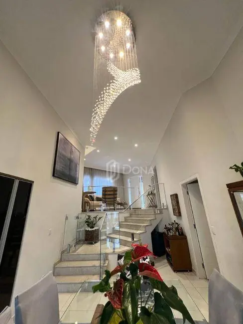 Foto 4 de Casa de Condomínio com 3 quartos à venda, 460m2 em Condomínio Residencial Terras do Caribe, Valinhos - SP