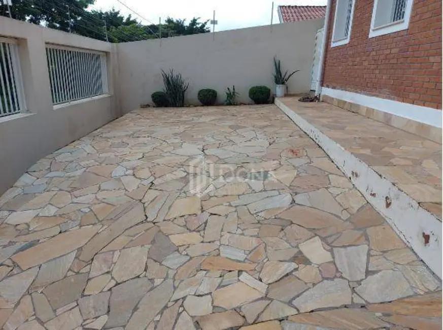 Casa com 2 quartos à venda, 375m2 em Conjunto Habitacional Padre Anchieta, Campinas - SP - imagem 3 Foto 3 de Casa com 2 quartos à venda, 375m2 em Conjunto Habitacional Padre Anchieta, Campinas - SP