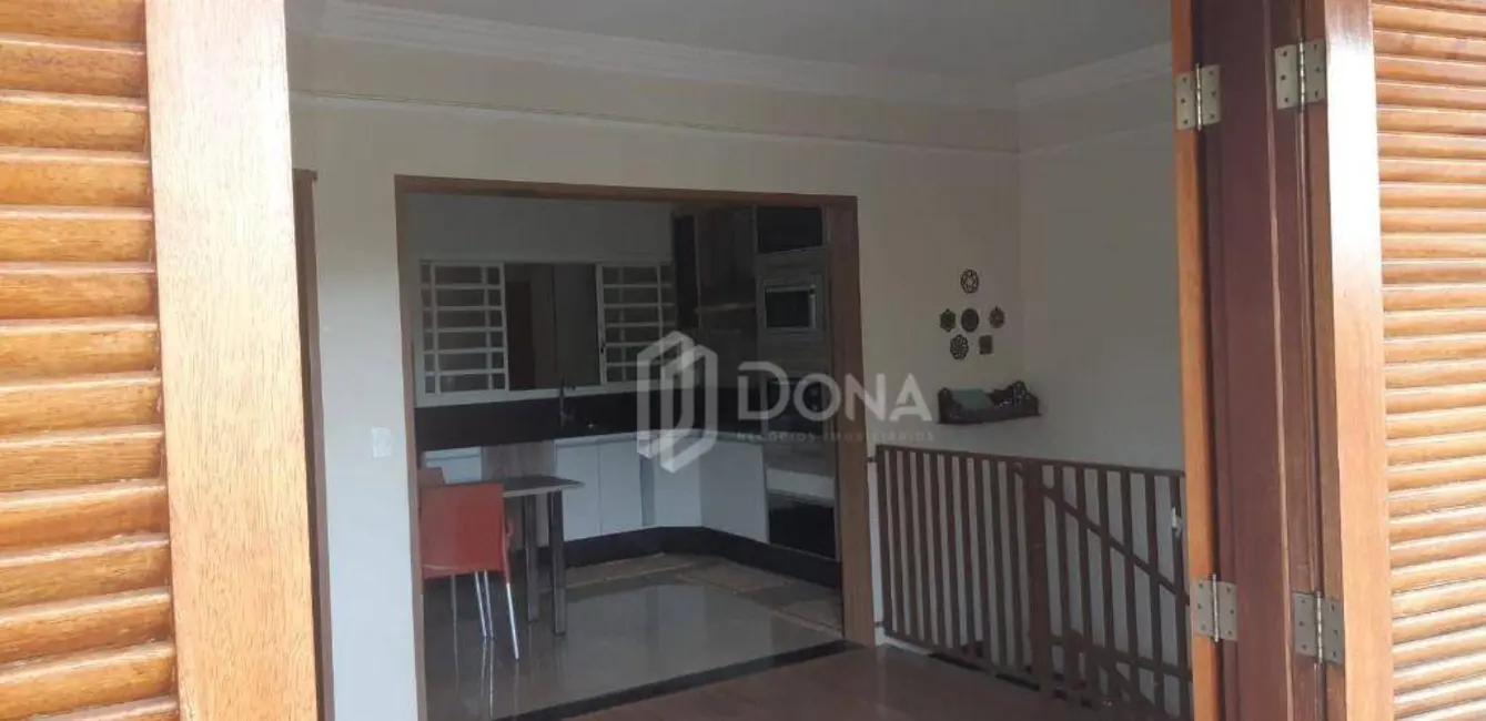 Foto 4 de Casa de Condomínio com 3 quartos à venda, 336m2 em Vila Pagano, Valinhos - SP