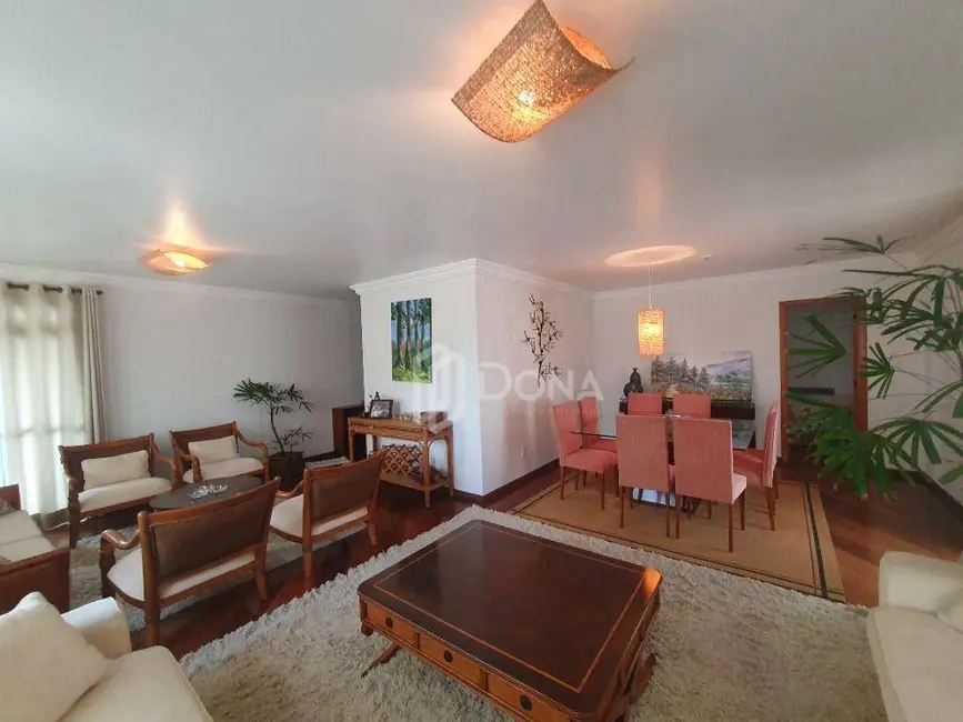 Apartamento com 3 quartos à venda, 212m2 em Cambuí, Campinas - SP - imagem 3 Foto 3 de Apartamento com 3 quartos à venda, 212m2 em Cambuí, Campinas - SP