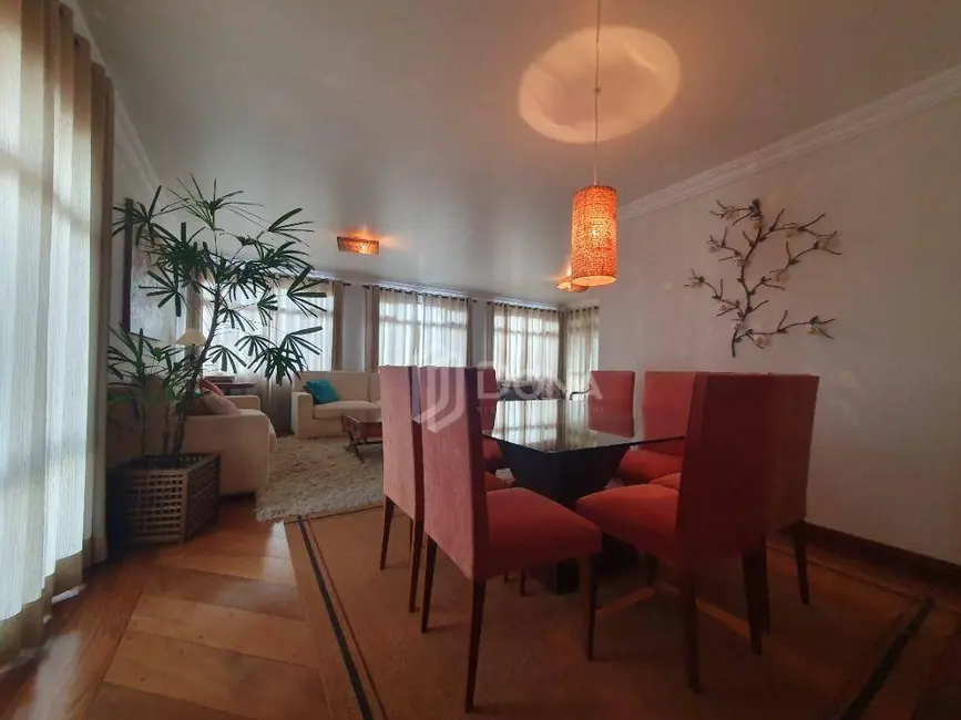 Apartamento com 3 quartos à venda, 212m2 em Cambuí, Campinas - SP - imagem 4 Foto 4 de Apartamento com 3 quartos à venda, 212m2 em Cambuí, Campinas - SP