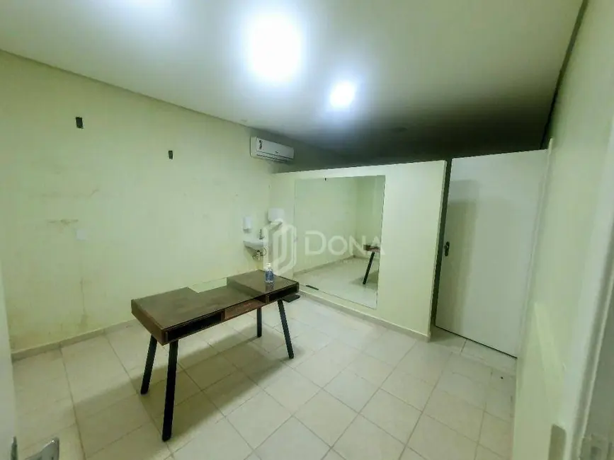 Foto 5 de Casa à venda, 583m2 em Cambuí, Campinas - SP