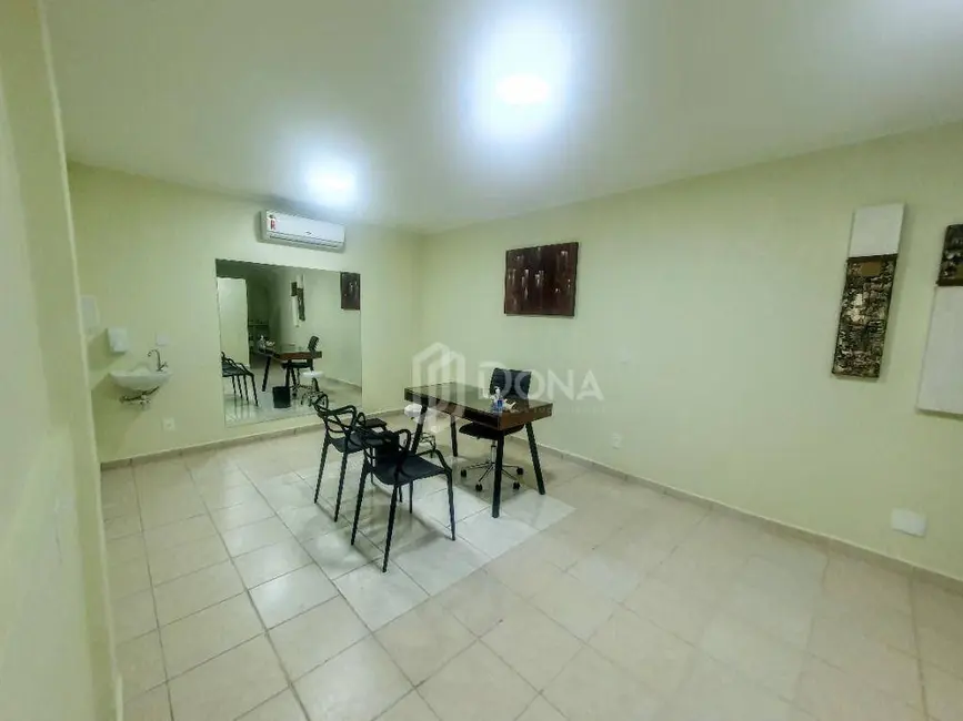 Foto 4 de Casa à venda, 583m2 em Cambuí, Campinas - SP