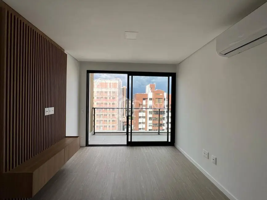 Foto 2 de Apartamento com 1 quarto para alugar, 51m2 em Cambuí, Campinas - SP