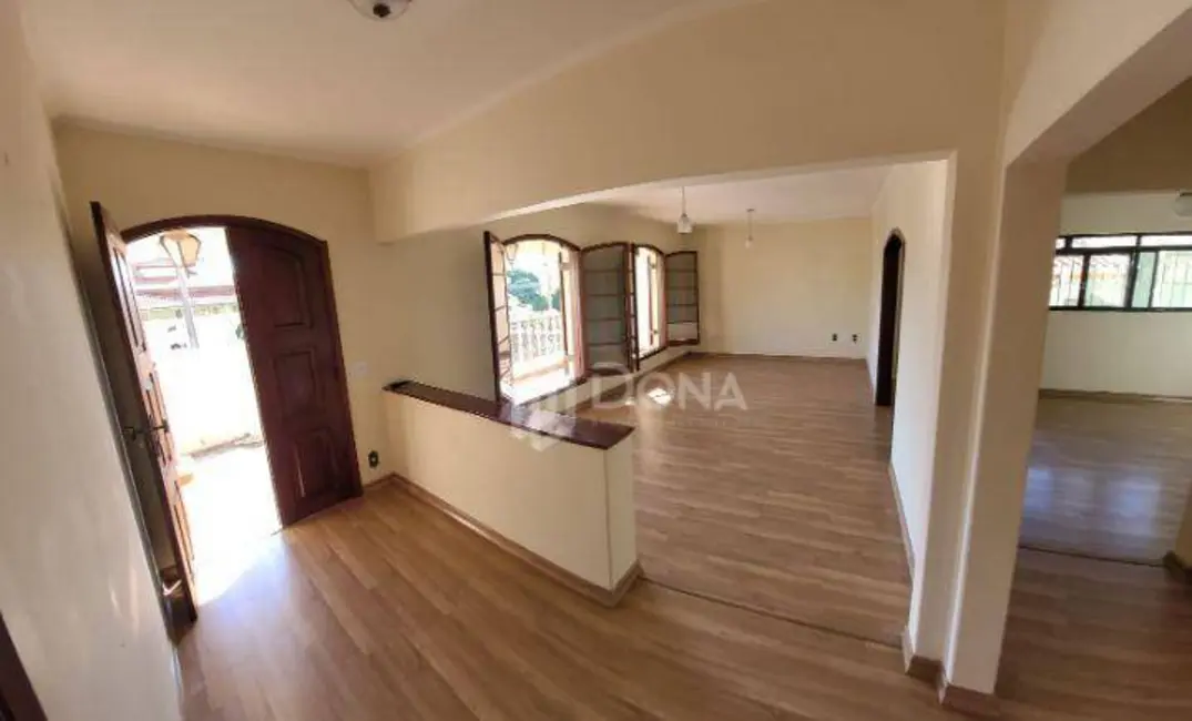 Casa com 4 quartos à venda, 438m2 em Jardim Chapadão, Campinas - SP - imagem 4 Foto 4 de Casa com 4 quartos à venda, 438m2 em Jardim Chapadão, Campinas - SP
