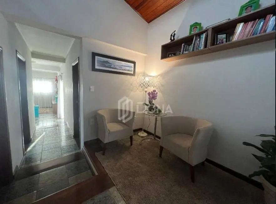 Casa de Condomínio com 4 quartos à venda e para alugar, 600m2 em Tijuco das Telhas, Campinas - SP - imagem 5 Foto 5 de Casa de Condomínio com 4 quartos à venda e para alugar, 600m2 em Tijuco das Telhas, Campinas - SP