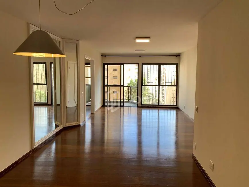 Foto 2 de Apartamento com 3 quartos para alugar, 160m2 em Cambuí, Campinas - SP