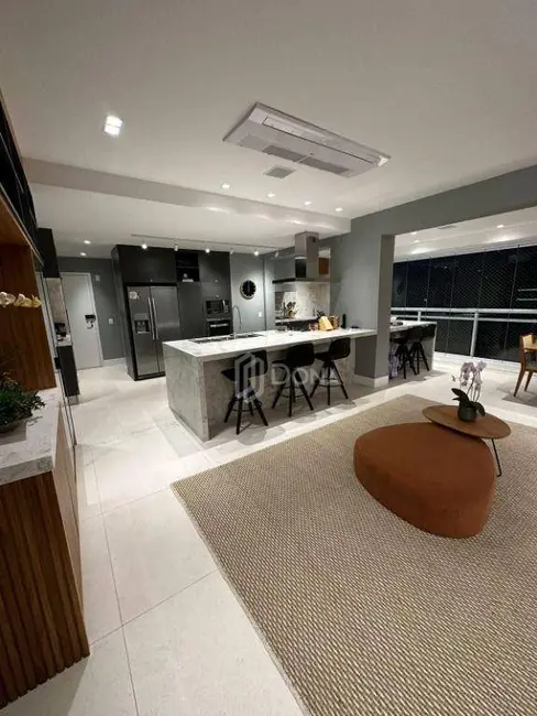 Apartamento com 3 quartos à venda, 181m2 em Cambuí, Campinas - SP - imagem 5 Foto 5 de Apartamento com 3 quartos à venda, 181m2 em Cambuí, Campinas - SP