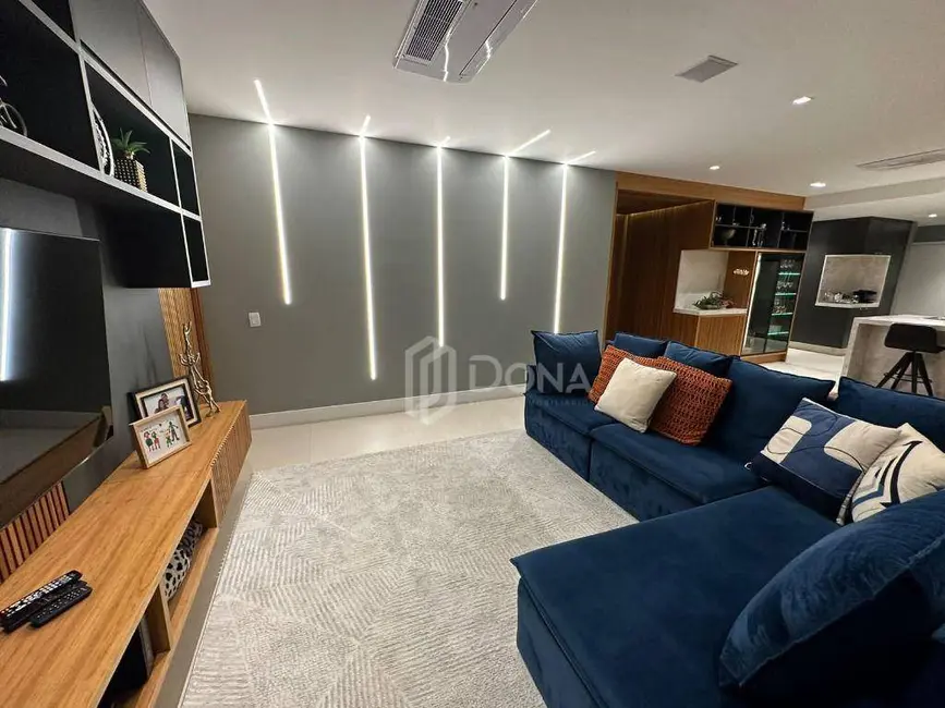 Apartamento com 3 quartos à venda, 181m2 em Cambuí, Campinas - SP - imagem 9 Foto 9 de Apartamento com 3 quartos à venda, 181m2 em Cambuí, Campinas - SP