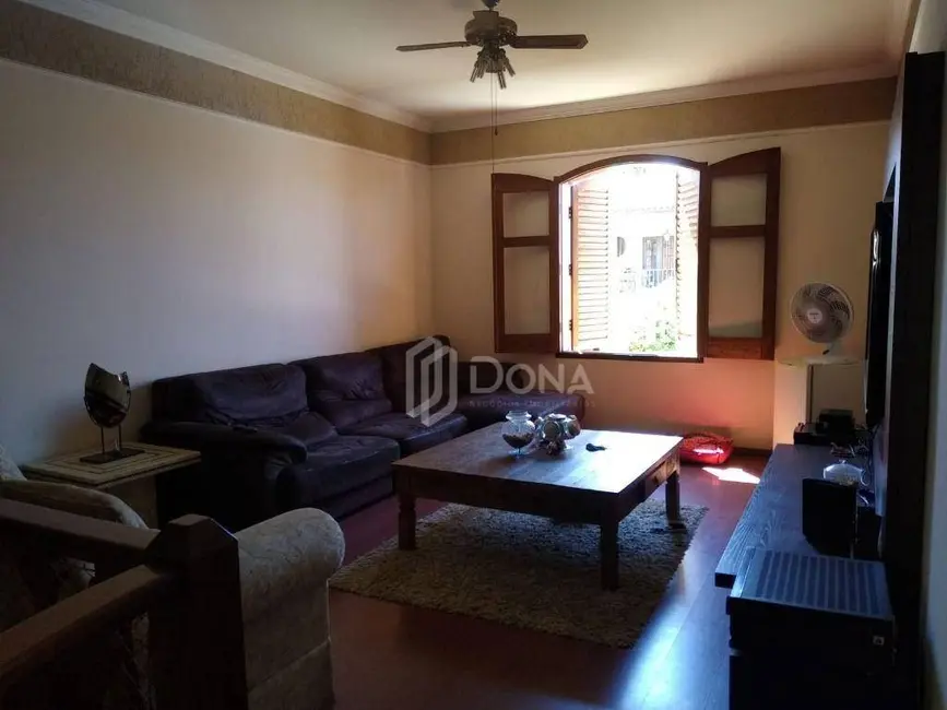 Casa com 5 quartos à venda, 1141m2 em Parque Taquaral, Campinas - SP - imagem 3 Foto 3 de Casa com 5 quartos à venda, 1141m2 em Parque Taquaral, Campinas - SP