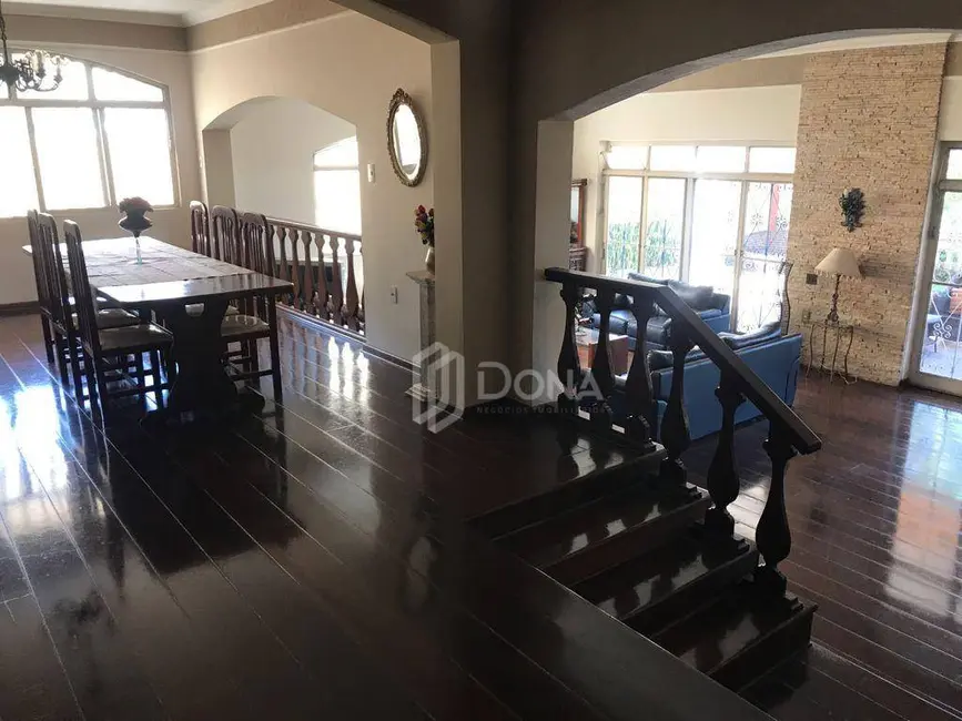 Casa com 5 quartos à venda, 1141m2 em Parque Taquaral, Campinas - SP - imagem 5 Foto 5 de Casa com 5 quartos à venda, 1141m2 em Parque Taquaral, Campinas - SP