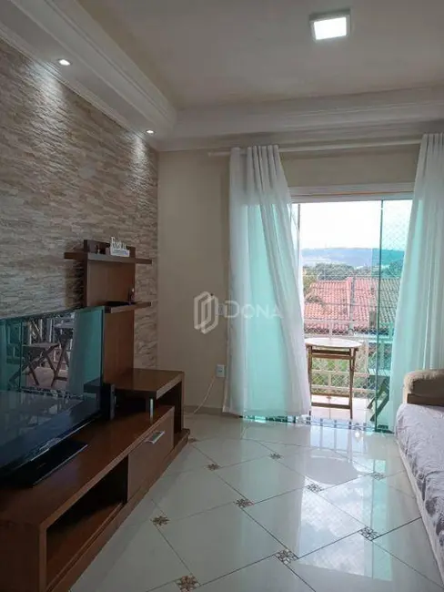 Casa de Condomínio com 3 quartos à venda, 210m2 em Valinhos - SP - imagem 3 Foto 3 de Casa de Condomínio com 3 quartos à venda, 210m2 em Valinhos - SP