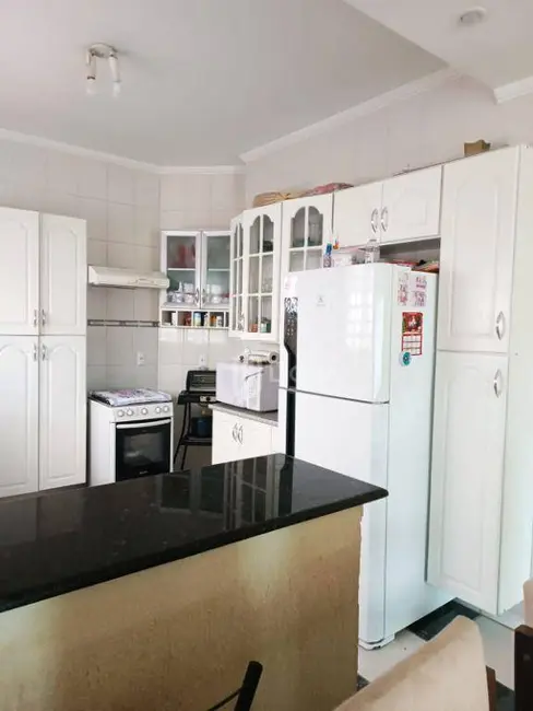 Casa de Condomínio com 3 quartos à venda, 210m2 em Valinhos - SP - imagem 5 Foto 5 de Casa de Condomínio com 3 quartos à venda, 210m2 em Valinhos - SP