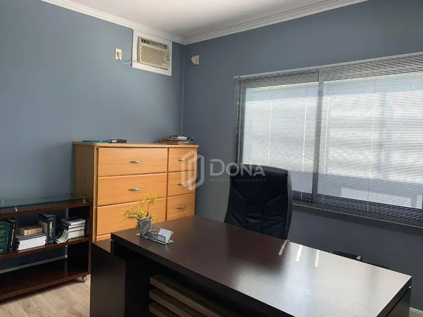 Foto 14 de Casa à venda, 260m2 em Cambuí, Campinas - SP