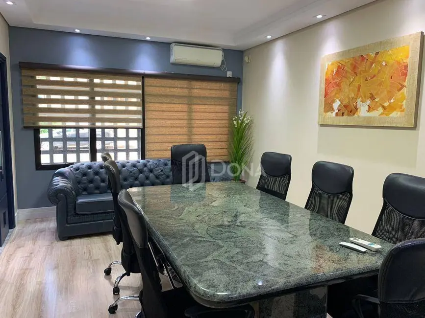 Casa à venda, 260m2 em Cambuí, Campinas - SP - imagem 4 Foto 4 de Casa à venda, 260m2 em Cambuí, Campinas - SP