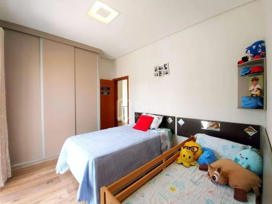 Casa de Condomínio com 3 quartos à venda e para alugar, 373m2 em Jardim América II, Valinhos - SP - imagem 8 Foto 8 de Casa de Condomínio com 3 quartos à venda e para alugar, 373m2 em Jardim América II, Valinhos - SP