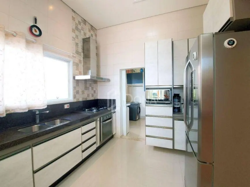 Casa de Condomínio com 3 quartos à venda e para alugar, 373m2 em Jardim América II, Valinhos - SP - imagem 7 Foto 7 de Casa de Condomínio com 3 quartos à venda e para alugar, 373m2 em Jardim América II, Valinhos - SP