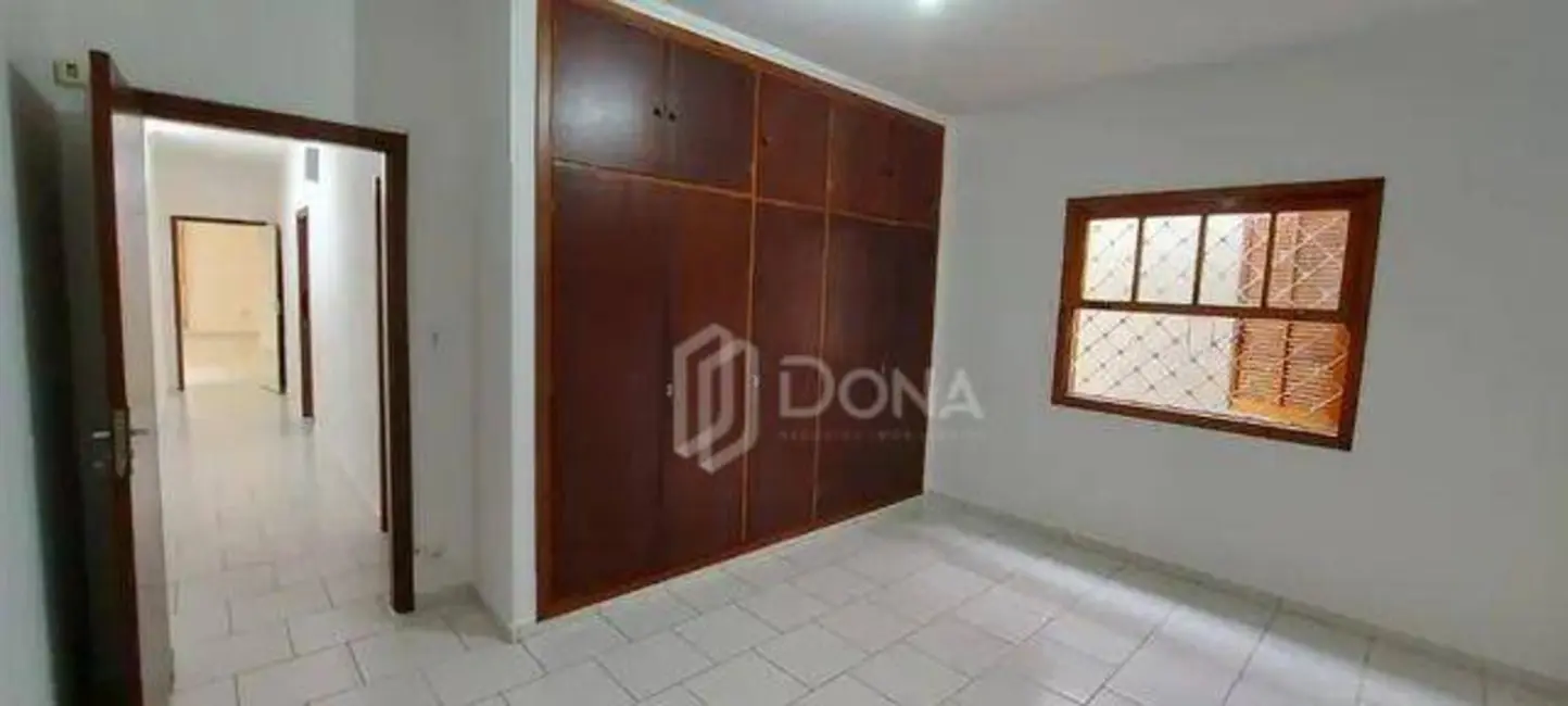 Foto 9 de Casa com 3 quartos para alugar, 300m2 em Jardim Flamboyant, Campinas - SP