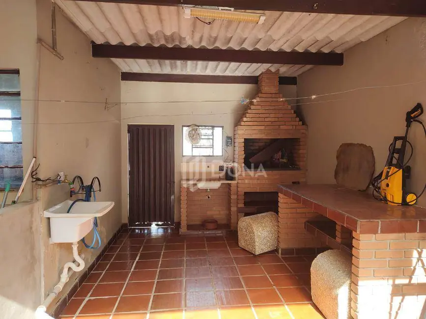 Casa com 3 quartos à venda, 400m2 em Campinas - SP - imagem 5 Foto 5 de Casa com 3 quartos à venda, 400m2 em Campinas - SP