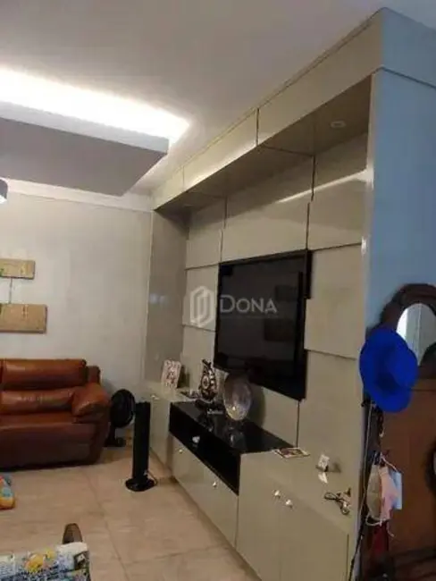 Casa de Condomínio com 3 quartos para alugar, 360m2 em Swiss Park, Campinas - SP - imagem 2 Foto 2 de Casa de Condomínio com 3 quartos para alugar, 360m2 em Swiss Park, Campinas - SP