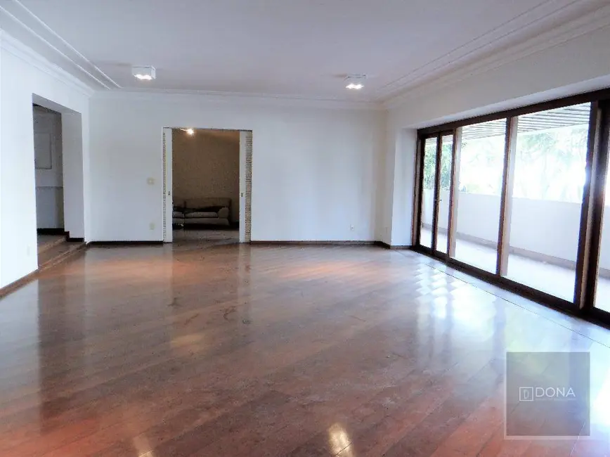 Apartamento com 4 quartos à venda e para alugar, 530m2 em Cambuí, Campinas - SP - imagem 4 Foto 4 de Apartamento com 4 quartos à venda e para alugar, 530m2 em Cambuí, Campinas - SP