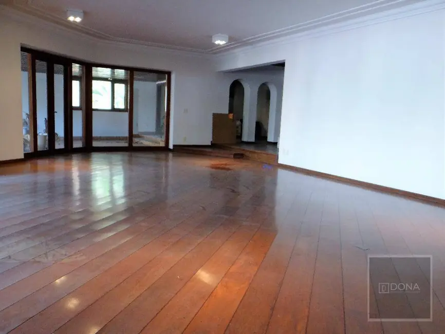 Apartamento com 4 quartos à venda e para alugar, 530m2 em Cambuí, Campinas - SP - imagem 3 Foto 3 de Apartamento com 4 quartos à venda e para alugar, 530m2 em Cambuí, Campinas - SP