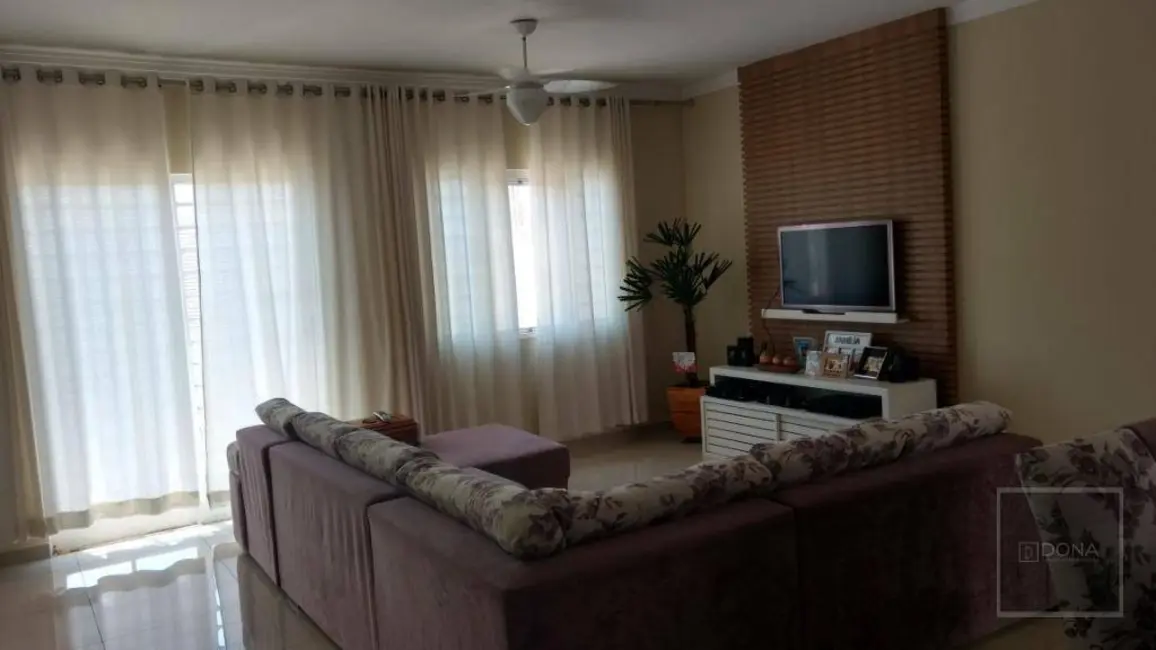 Foto 1 de Casa com 4 quartos à venda, 288m2 em Jardim Nova Europa, Campinas - SP