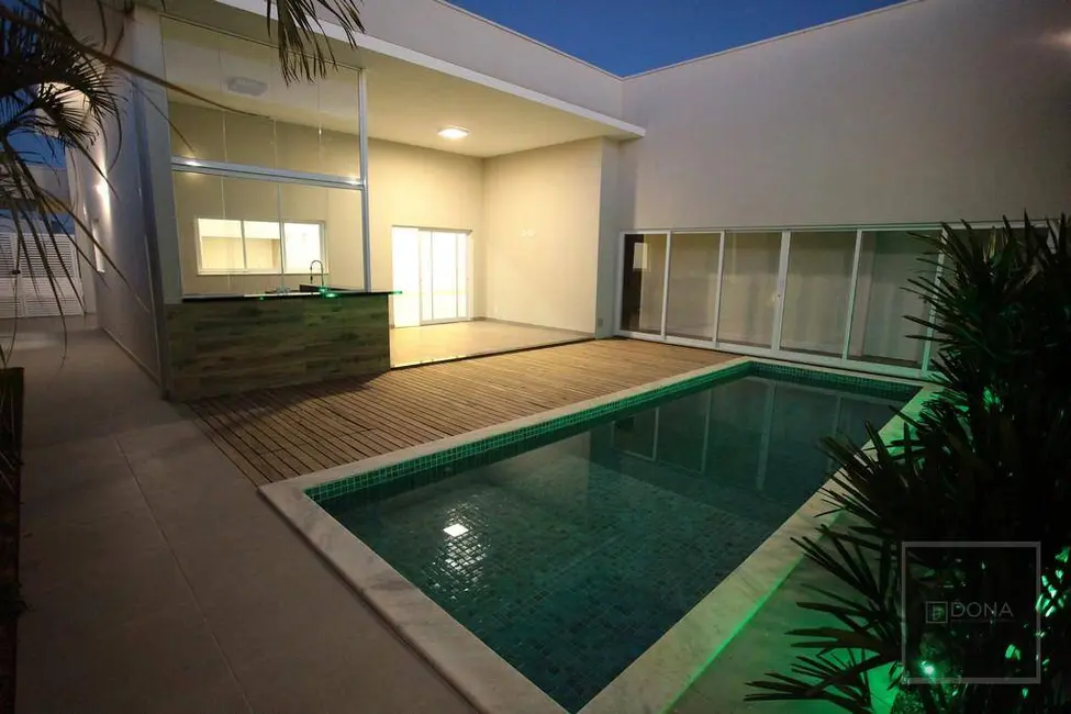 Casa de Condomínio com 4 quartos à venda, 702m2 em Loteamento Mont Blanc Residence, Campinas - SP - imagem 1 Foto 1 de Casa de Condomínio com 4 quartos à venda, 702m2 em Loteamento Mont Blanc Residence, Campinas - SP