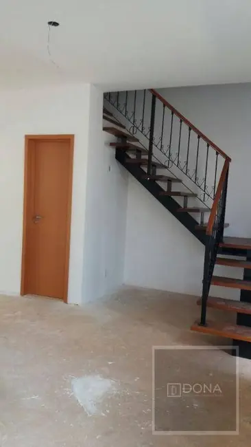 Foto 2 de Casa de Condomínio com 3 quartos à venda, 120m2 em Parque Nova Suíça, Valinhos - SP