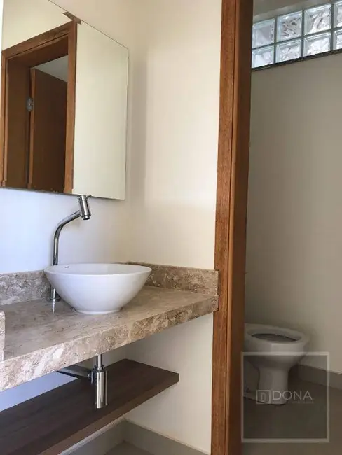 Casa de Condomínio com 4 quartos à venda, 320m2 em Colinas dos Álamos, Valinhos - SP - imagem 6 Foto 6 de Casa de Condomínio com 4 quartos à venda, 320m2 em Colinas dos Álamos, Valinhos - SP