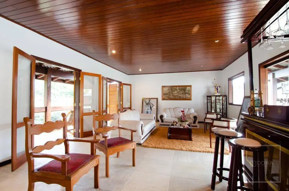 Casa de Condomínio com 4 quartos à venda e para alugar, 980m2 em Valinhos - SP - imagem 4 Foto 4 de Casa de Condomínio com 4 quartos à venda e para alugar, 980m2 em Valinhos - SP