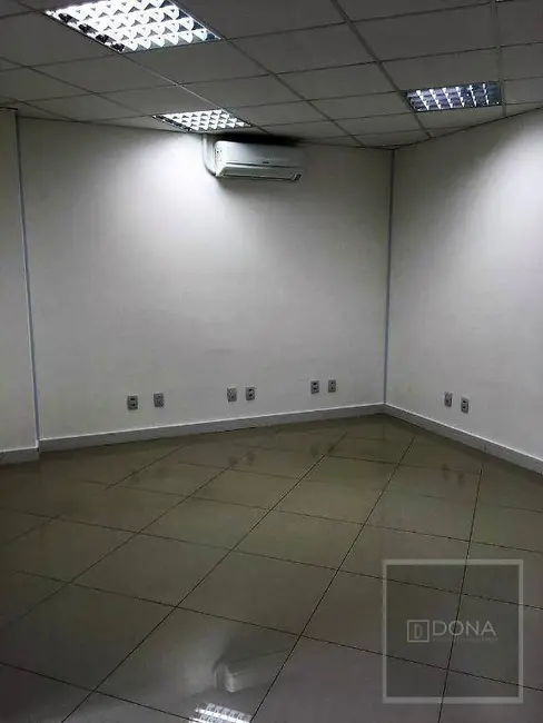 Sala Comercial para alugar, 80m2 em Jardim Madalena, Campinas - SP - imagem 3 Foto 3 de Sala Comercial para alugar, 80m2 em Jardim Madalena, Campinas - SP