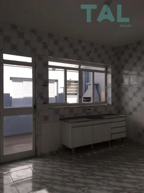 Foto 16 de Casa com 3 quartos para alugar, 418m2 em Vila Itapura, Campinas - SP