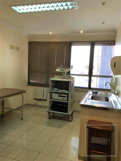 Sala Comercial à venda e para alugar, 131m2 em Vila Itapura, Campinas - SP - imagem 7 Foto 7 de Sala Comercial à venda e para alugar, 131m2 em Vila Itapura, Campinas - SP