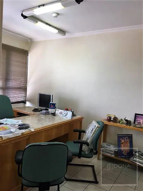 Sala Comercial à venda e para alugar, 131m2 em Vila Itapura, Campinas - SP - imagem 6 Foto 6 de Sala Comercial à venda e para alugar, 131m2 em Vila Itapura, Campinas - SP