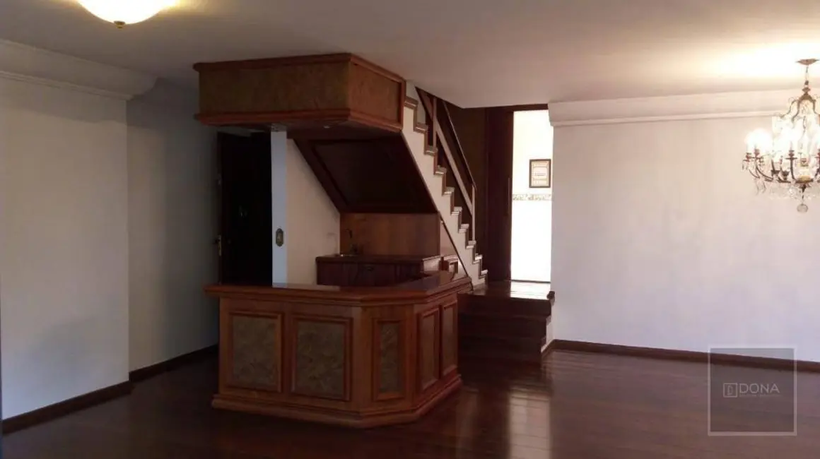 Apartamento com 3 quartos à venda, 223m2 em Cambuí, Campinas - SP - imagem 3 Foto 3 de Apartamento com 3 quartos à venda, 223m2 em Cambuí, Campinas - SP