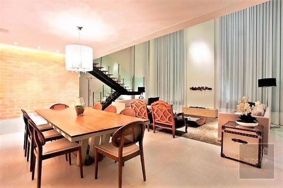 Casa de Condomínio com 4 quartos à venda e para alugar, 512m2 em Ville Sainte Hélène, Campinas - SP - imagem 4 Foto 4 de Casa de Condomínio com 4 quartos à venda e para alugar, 512m2 em Ville Sainte Hélène, Campinas - SP