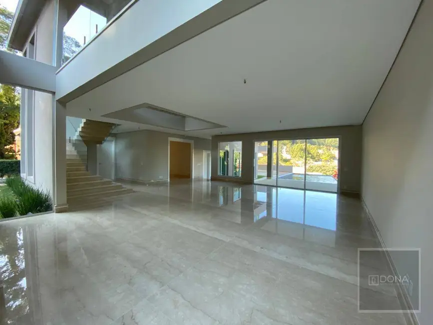 Foto 5 de Casa de Condomínio com 5 quartos à venda e para alugar, 760m2 em Santana De Parnaiba - SP