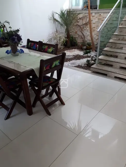 Casa com 3 quartos à venda, 175m2 em Vila Floresta, Santo Andre - SP - imagem 3 Foto 3 de Casa com 3 quartos à venda, 175m2 em Vila Floresta, Santo Andre - SP