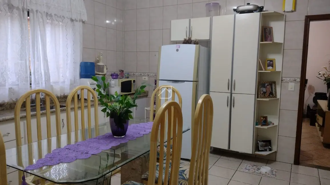 Foto 2 de Casa com 2 quartos à venda, 117m2 em Vila Scarpelli, Santo Andre - SP
