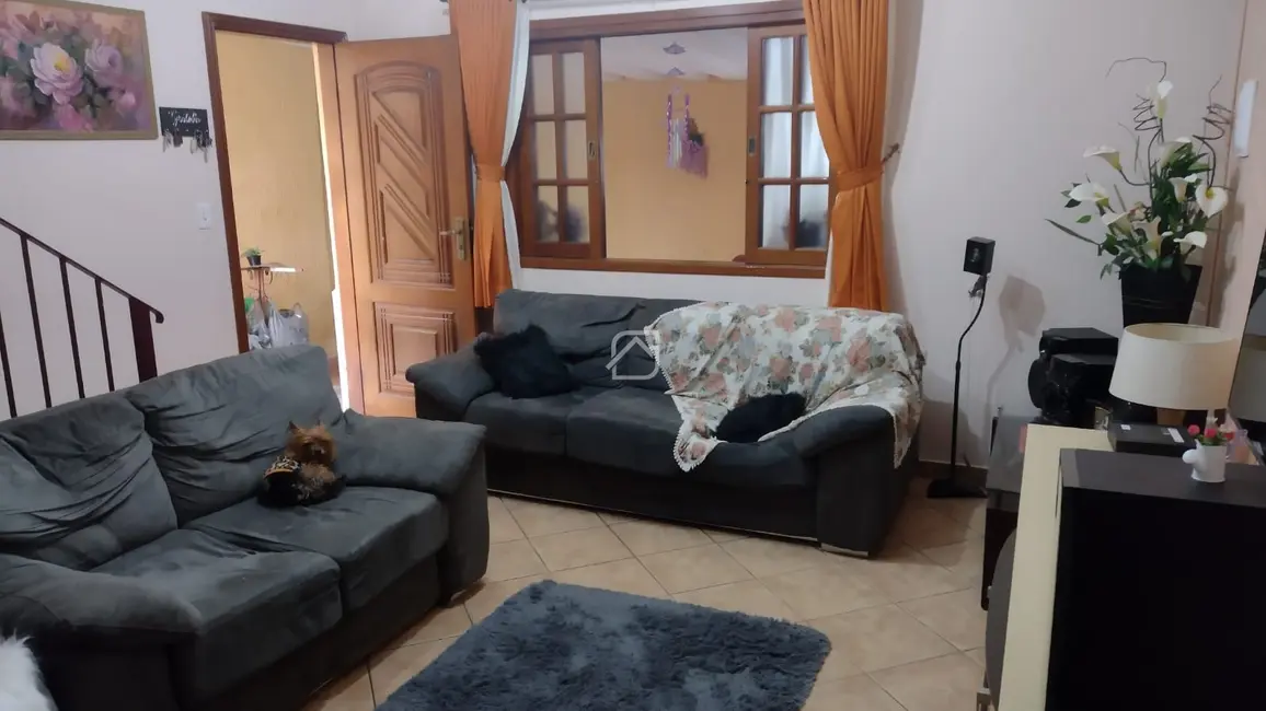 Casa com 2 quartos à venda, 117m2 em Vila Scarpelli, Santo Andre - SP - imagem 3 Foto 3 de Casa com 2 quartos à venda, 117m2 em Vila Scarpelli, Santo Andre - SP